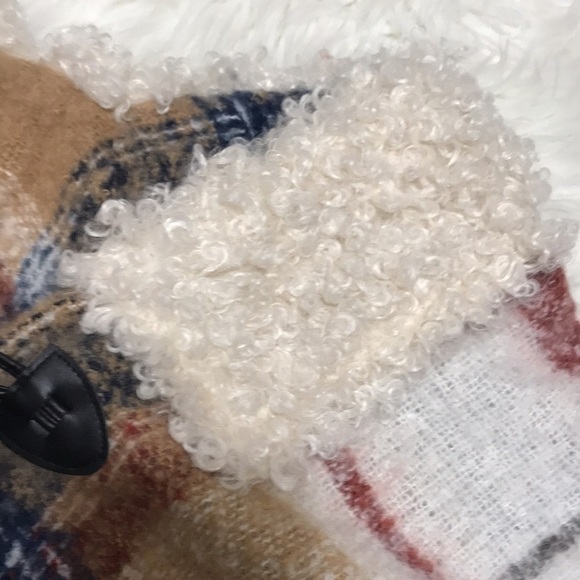 Cato Plaid Knit Poncho One Size - Picture 6 of 10